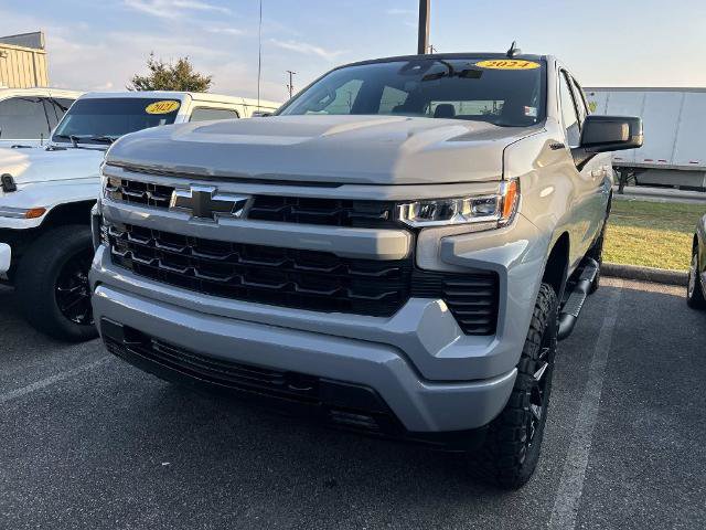 Used 2024 Chevrolet Silverado 1500 RST AWD/4WD image 5