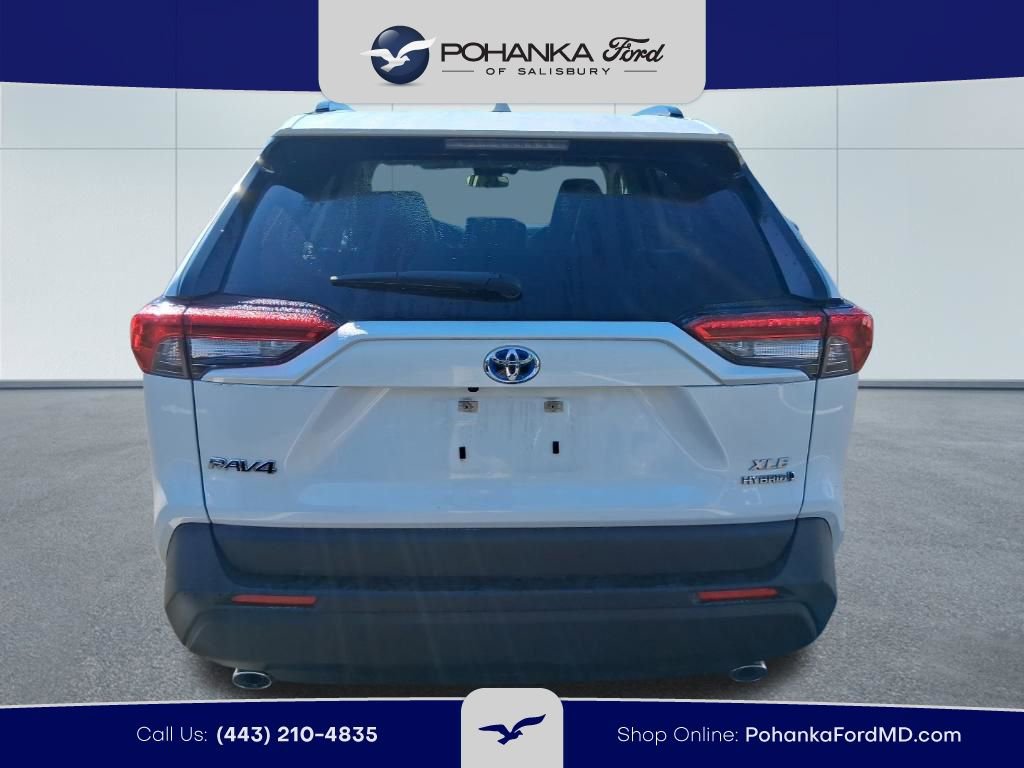 Used 2022 Toyota RAV4 XLE Premium AWD/4WD image 6