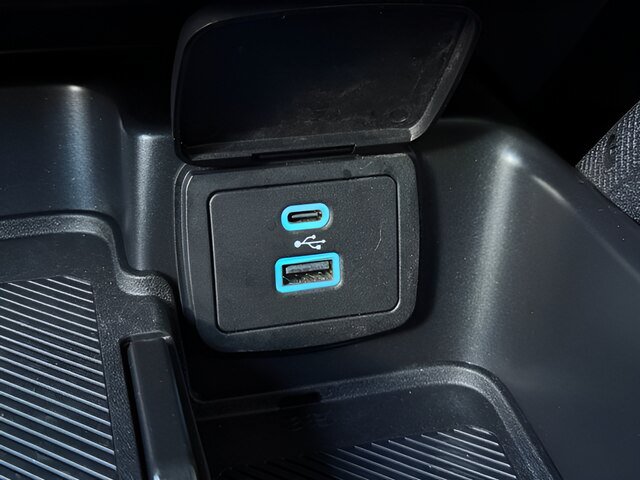 Certified 2025 Ford Bronco Outer Banks w/ Sasquatch Package AWD/4WD image 13