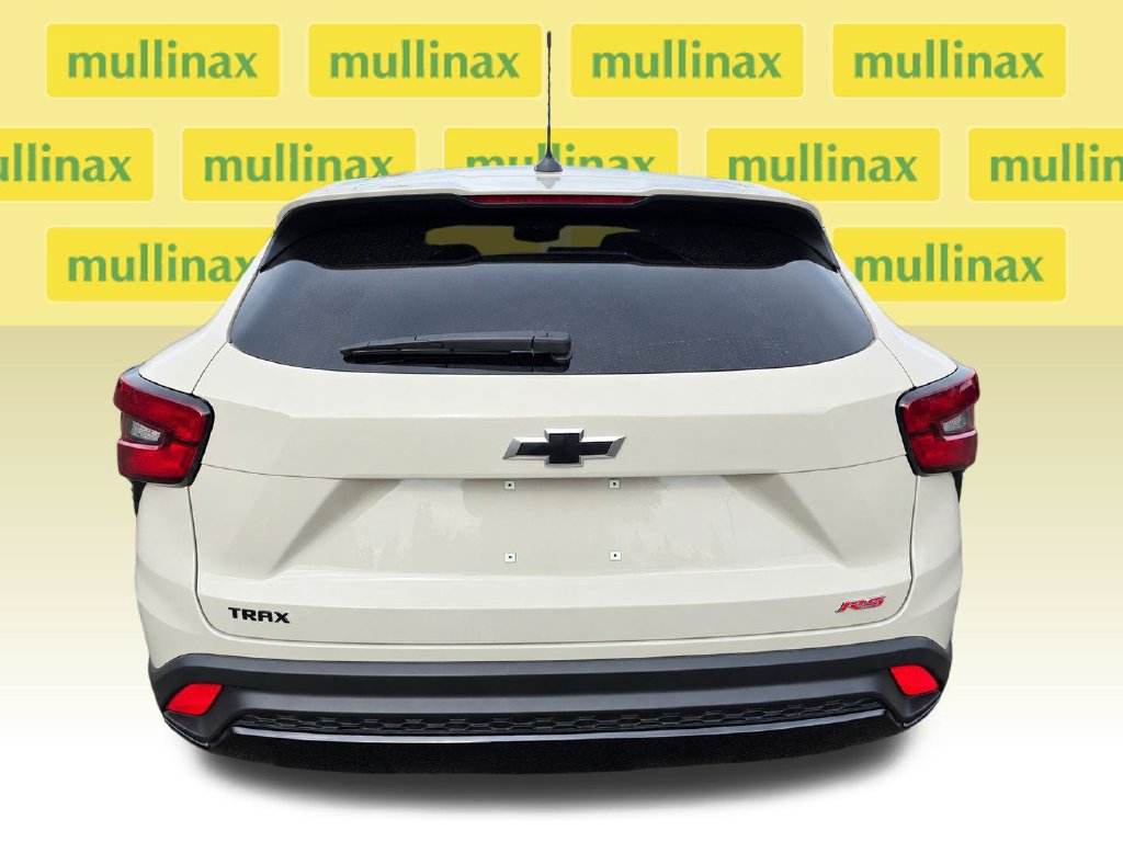 Used 2026 Chevrolet Trax RS FWD image 30