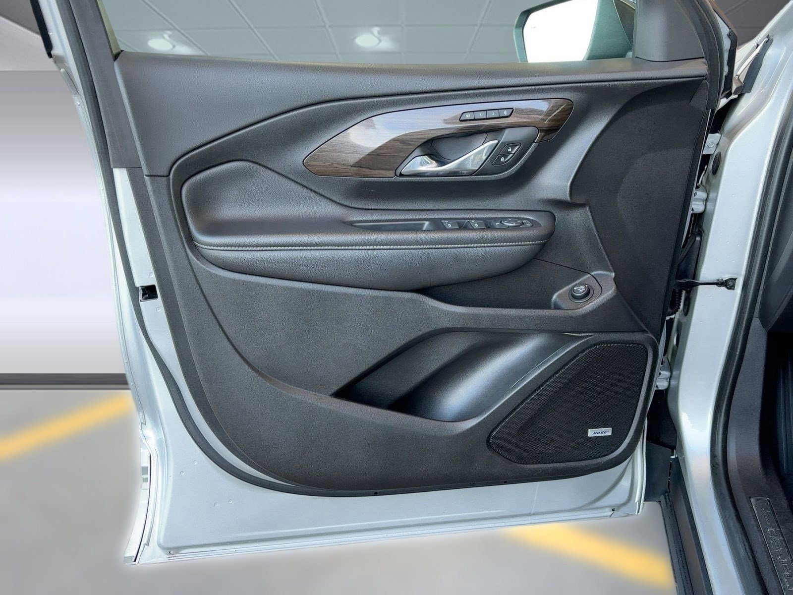 Used 2019 GMC Terrain Denali w/ Advanced Safety Package image 21