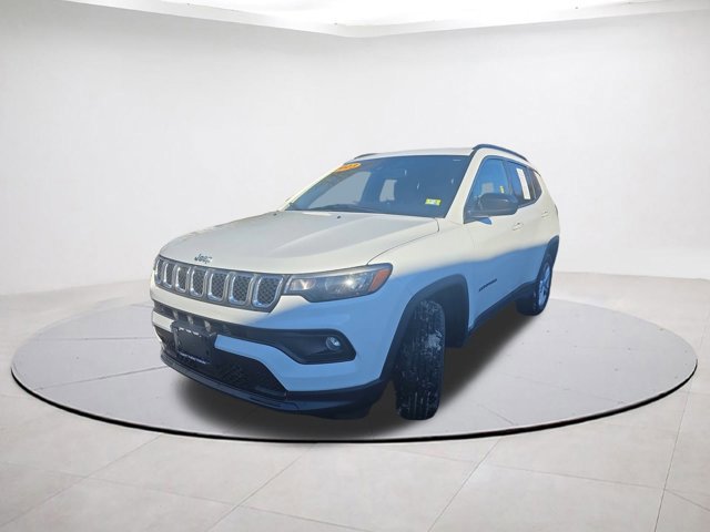 Used 2023 Jeep Compass Latitude w/ Sun and Sound Group image 3
