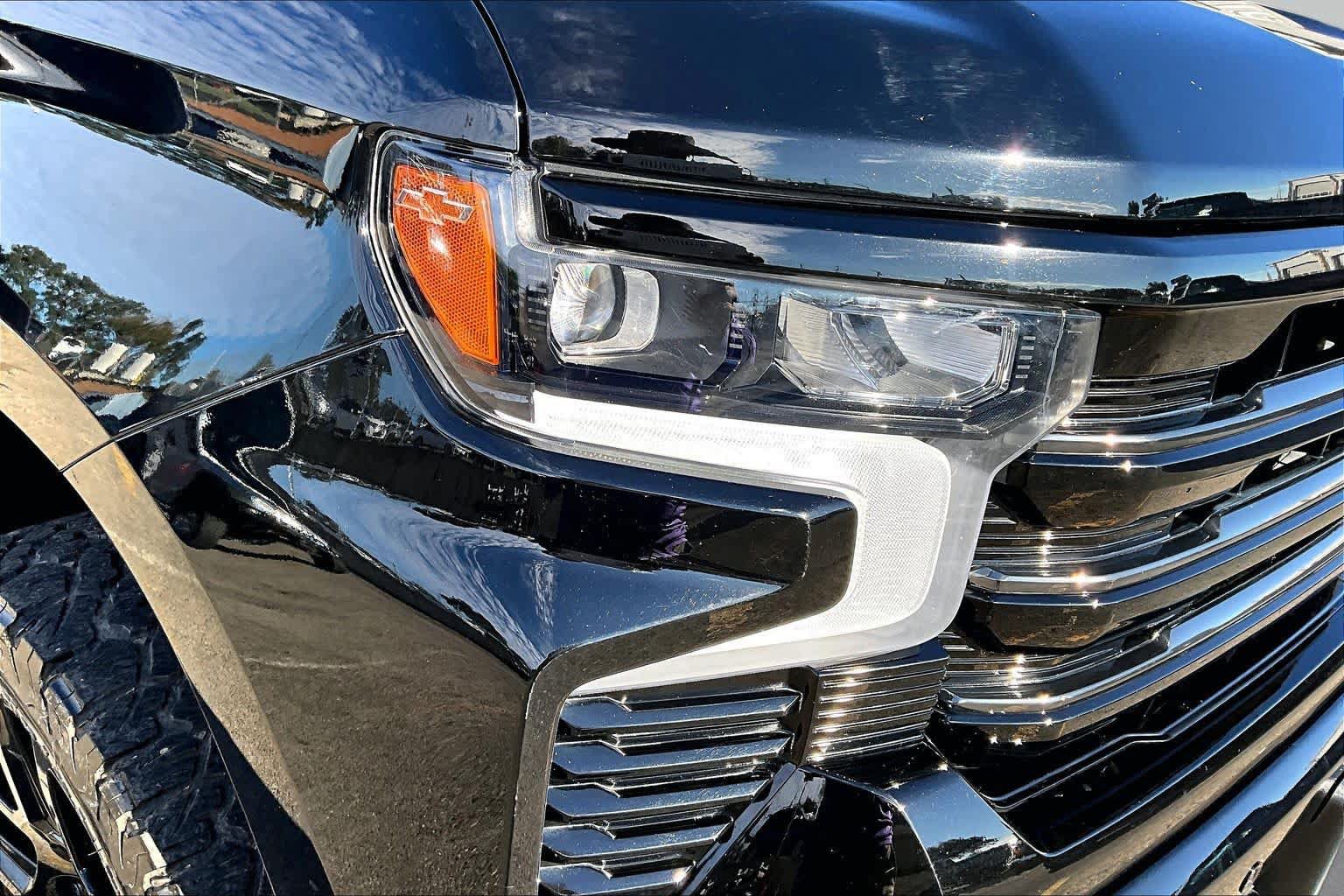 Used 2024 Chevrolet Silverado 1500 High Country w/ Midnight Edition AWD/4WD image 27