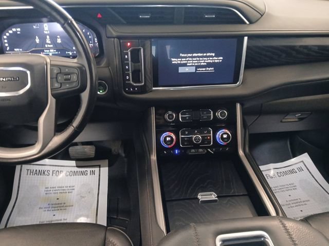 Used 2022 GMC Yukon Denali RWD image 11
