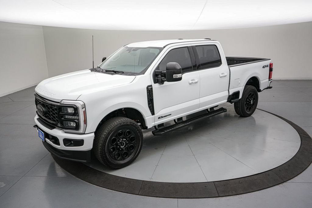 Certified 2025 Ford F250 Lariat w/ Black Appearance Package AWD/4WD image 9