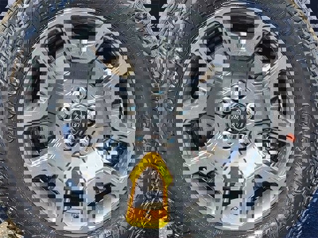 Certified 2025 Ford Maverick Tremor image 17