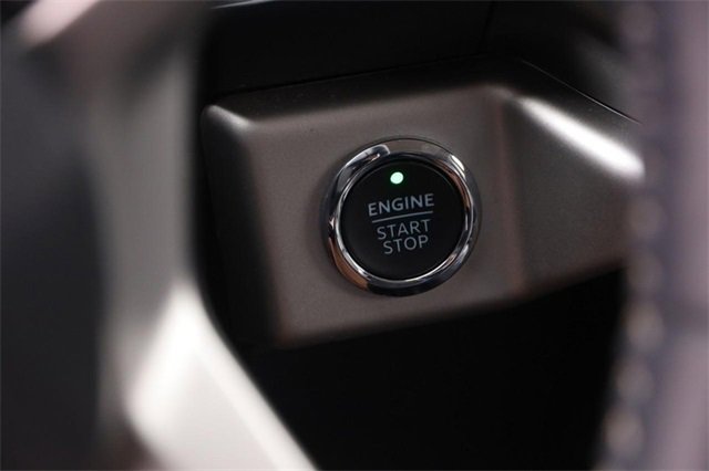 Certified 2023 Ford Expedition XLT image 17