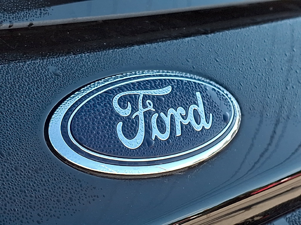 Certified 2025 Ford Explorer Active RWD image 29