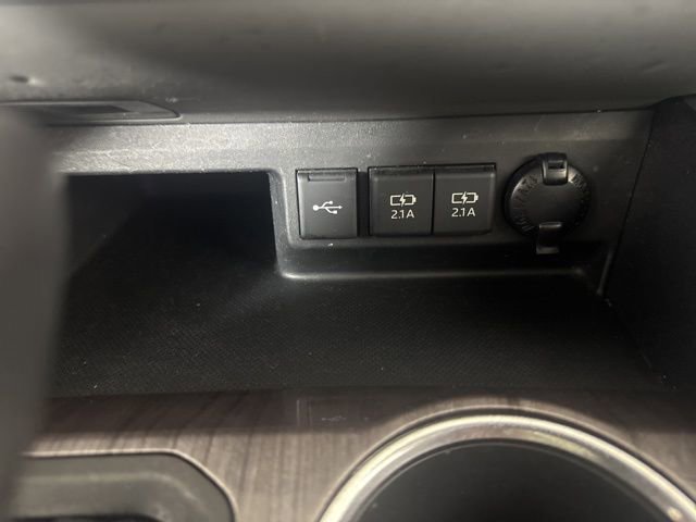 Used 2021 Toyota Highlander Platinum AWD/4WD image 18