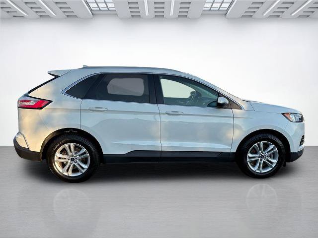 Certified 2020 Ford Edge SEL w/ Convenience Package AWD/4WD image 2