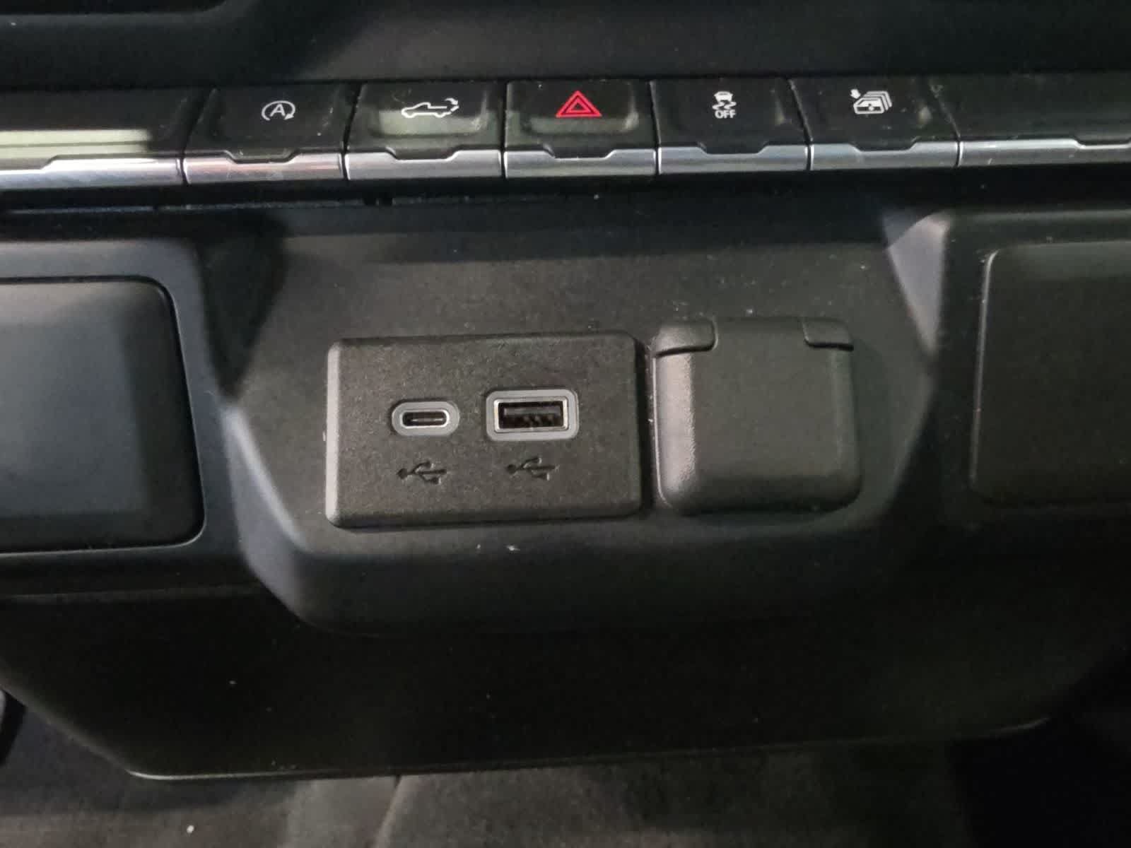 Used 2021 Chevrolet Silverado 1500 LT w/ LPO, Liner Protection Package AWD/4WD image 20