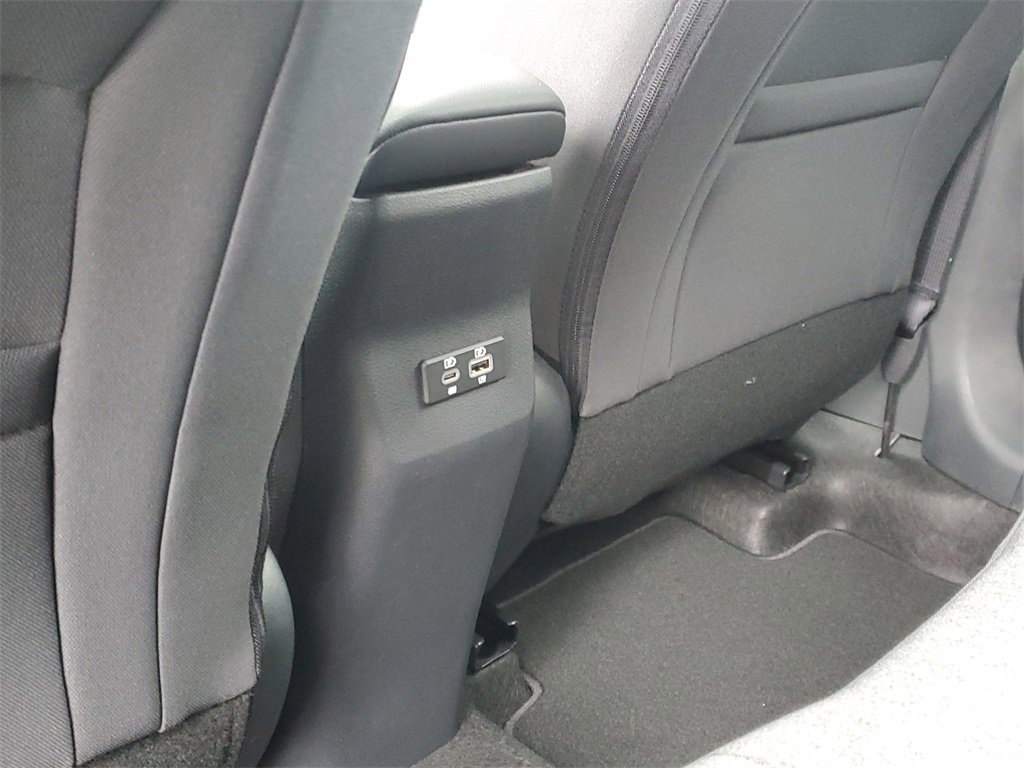 Used 2025 Nissan Kicks SV w/ SV Premium Package image 12