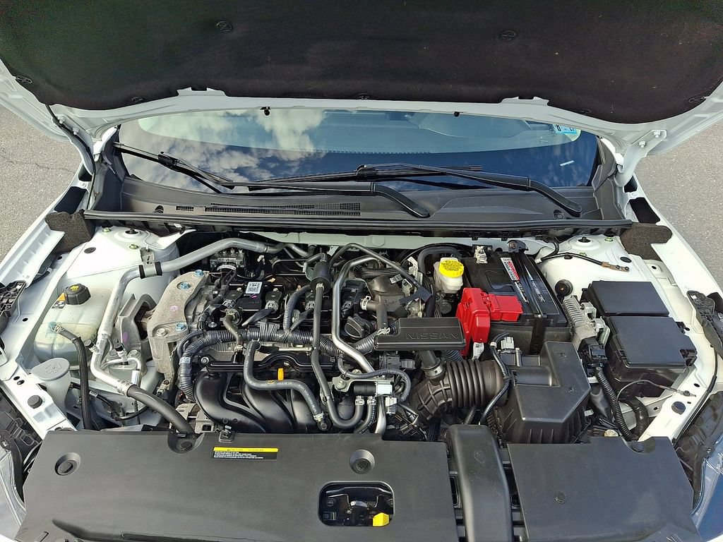 Used 2025 Nissan Sentra SR FWD image 27