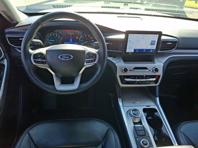 Certified 2023 Ford Explorer XLT w/ Equipment Group 202A AWD/4WD image 12