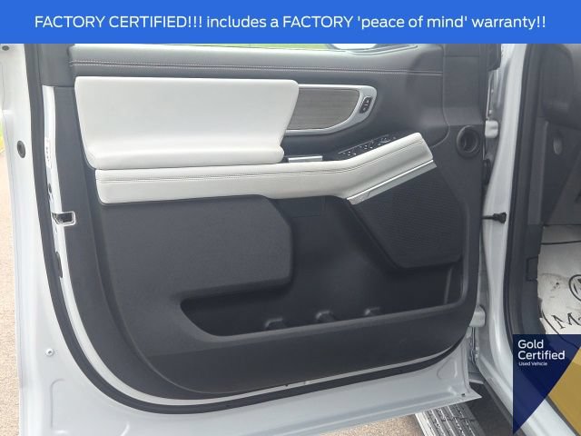 Certified 2025 Ford Expedition Platinum AWD/4WD image 32