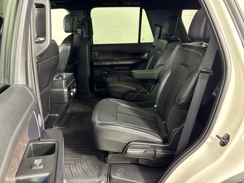 Certified 2019 Ford Expedition Limited w/ Equipment Group 301A image 30