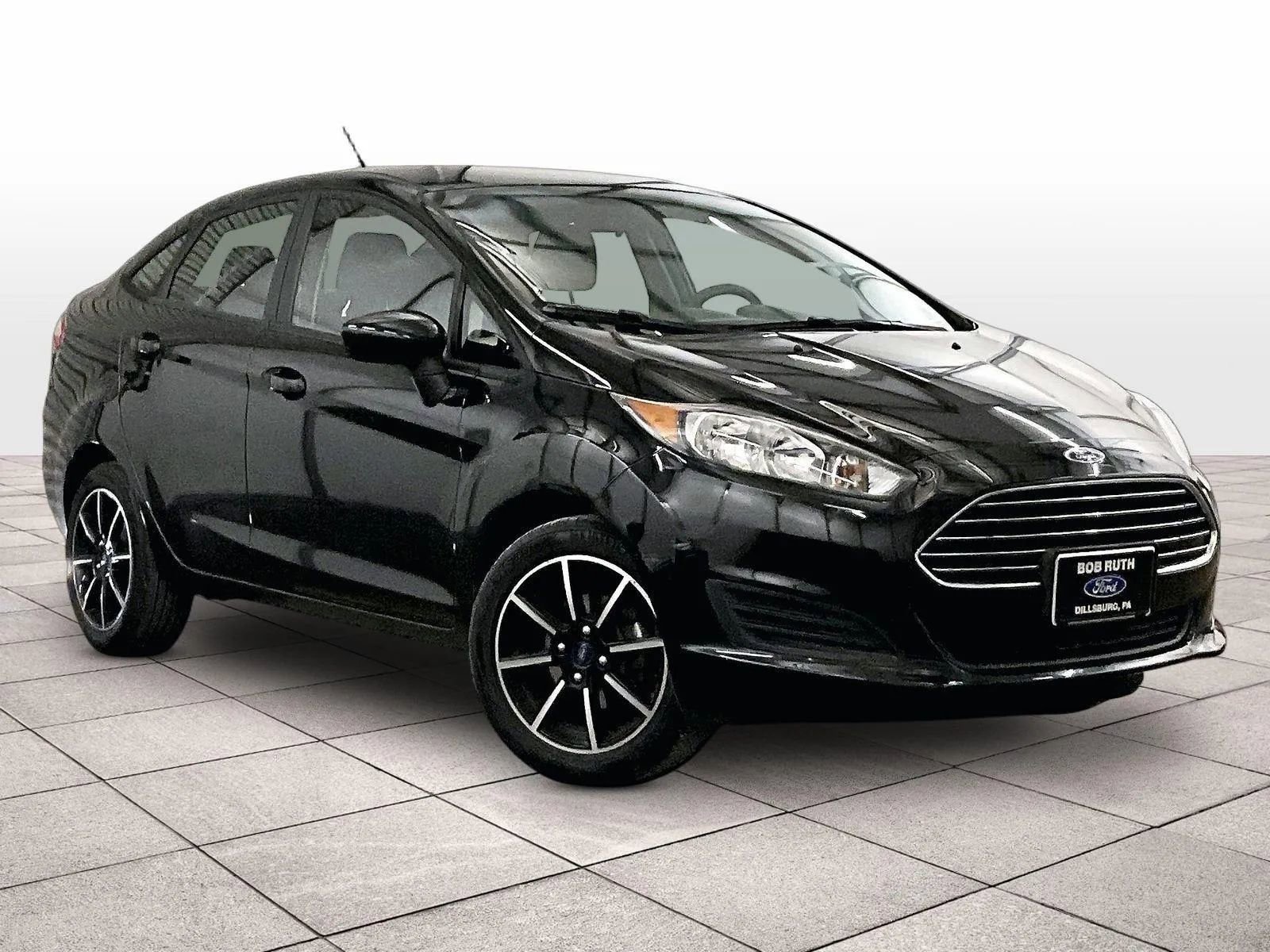 Certified 2019 Ford Fiesta SE image 2