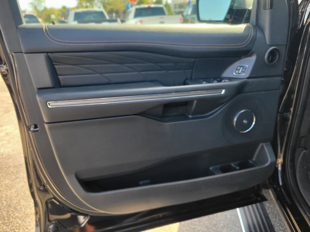 Certified 2024 Ford Expedition Max Platinum image 15