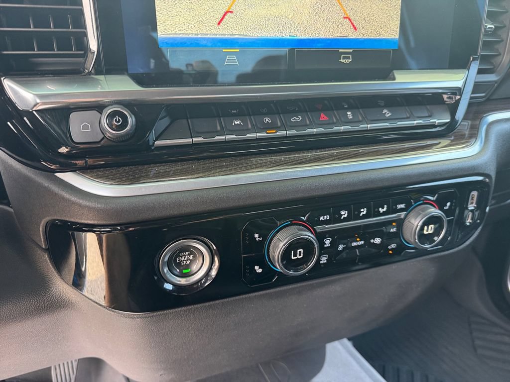 Used 2022 Chevrolet Silverado 1500 RST AWD/4WD image 36