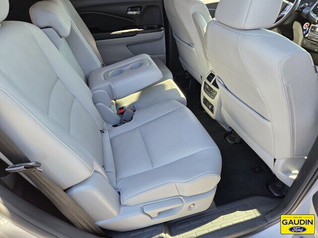 Used 2022 Honda Pilot Touring image 16