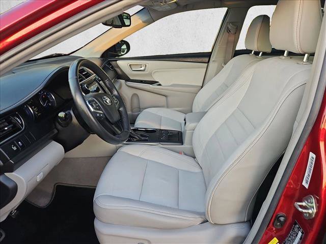 Used 2017 Toyota Camry XLE w/ Moonroof Package FWD image 14