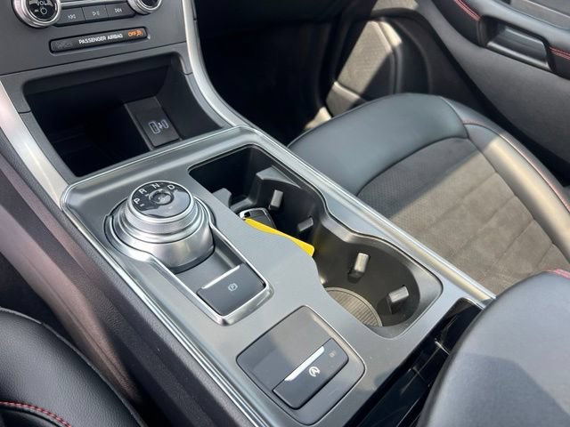 Certified 2024 Ford Edge ST-Line AWD/4WD image 15
