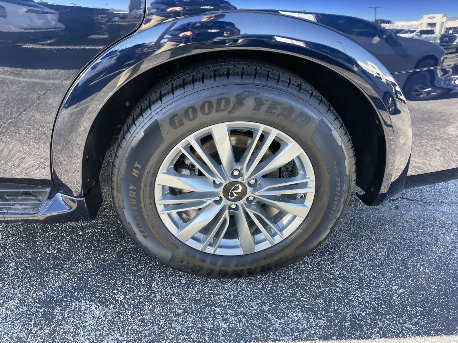 Used 2024 INFINITI QX80 Luxe RWD image 11