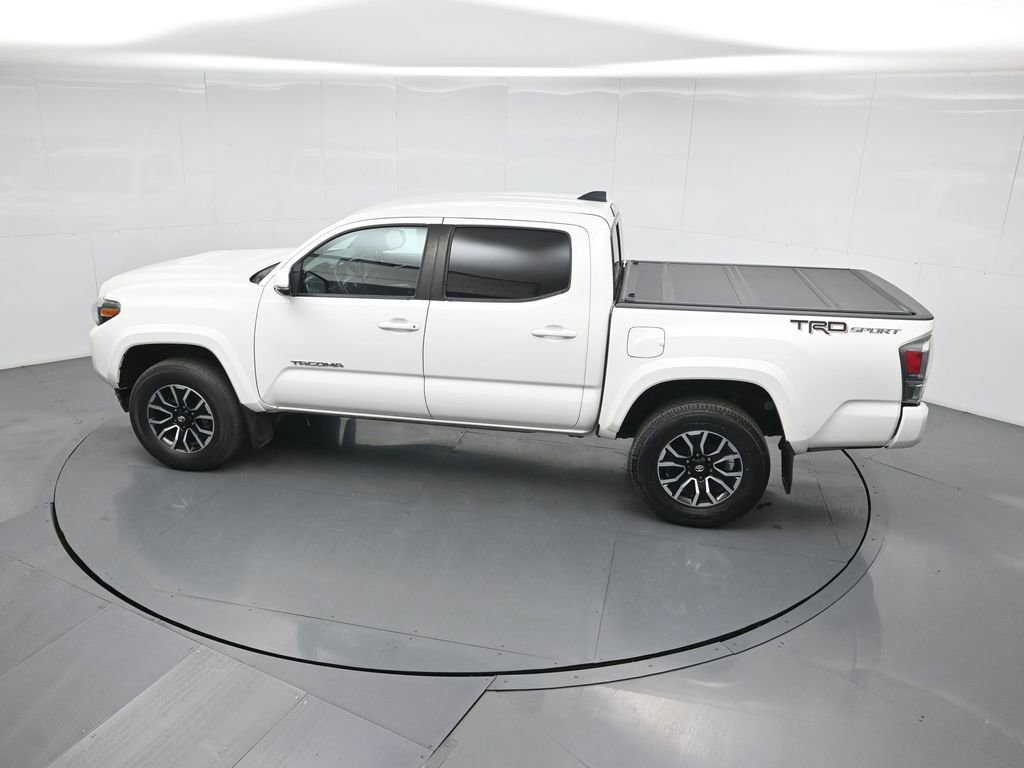 Used 2021 Toyota Tacoma TRD Sport w/ Technology Package image 18