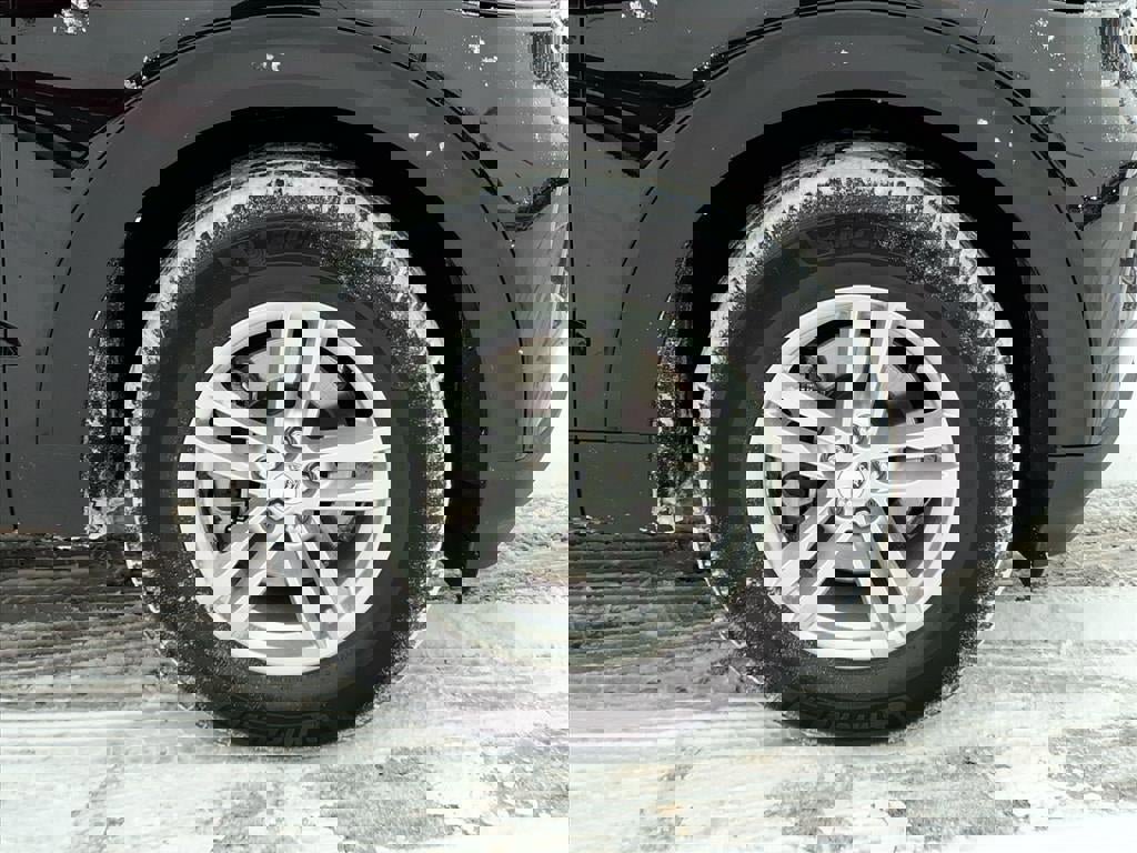 Certified 2022 Ford Explorer XLT image 10