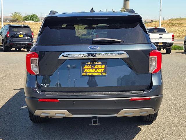 Certified 2022 Ford Explorer XLT w/ Equipment Group 202A image 4