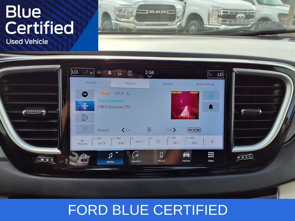 Used 2024 Chrysler Pacifica Touring-L image 20