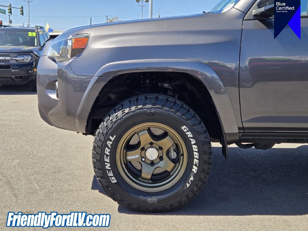 Used 2022 Toyota 4Runner SR5 Premium AWD/4WD image 10