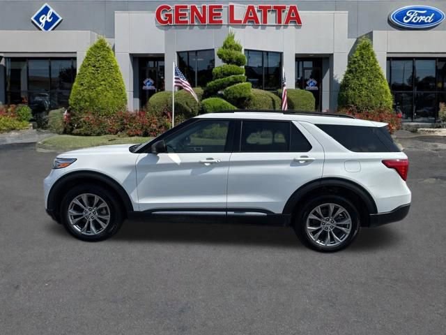 Certified 2023 Ford Explorer XLT w/ Equipment Group 202A image 2