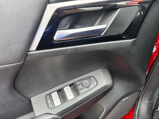 Used 2025 Mitsubishi Outlander SE FWD image 19