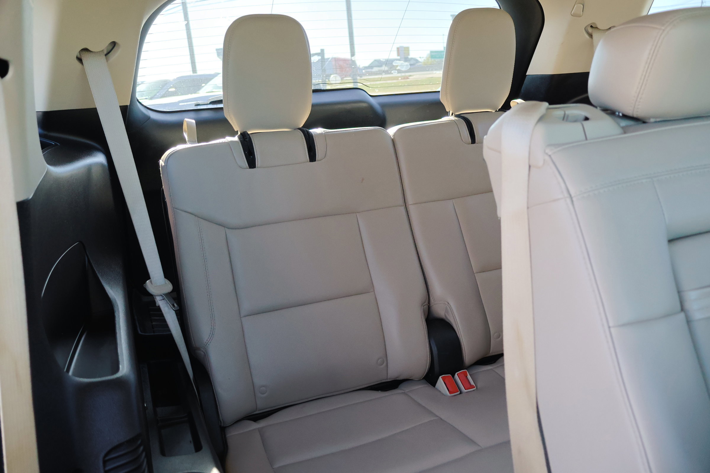 Certified 2022 Ford Explorer XLT w/ Equipment Group 202A image 39