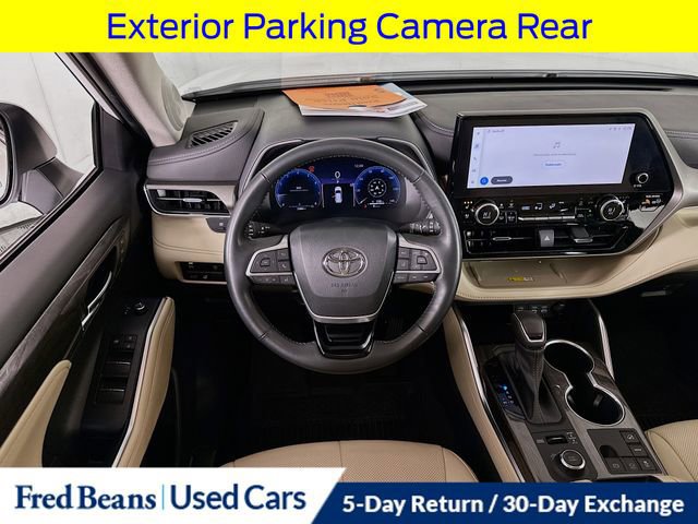 Used 2023 Toyota Highlander Limited image 26