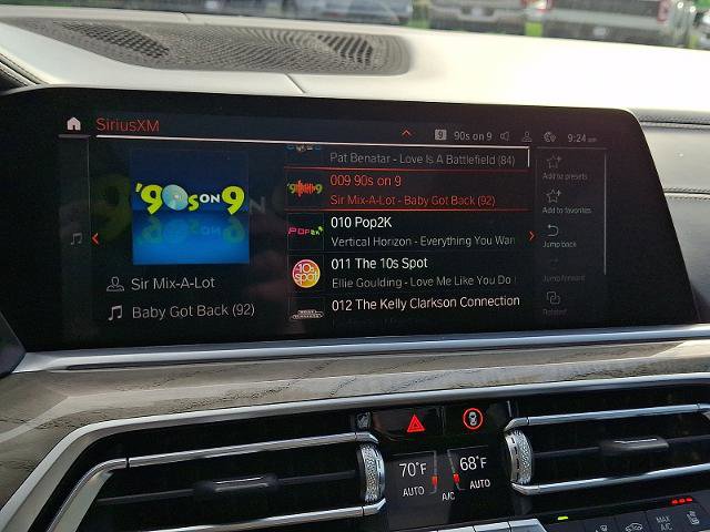 Used 2021 BMW X5 M50i w/ Executive Package image 18