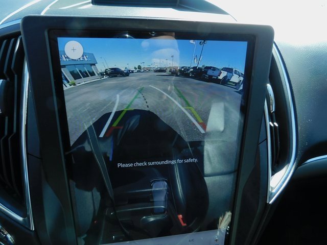 Certified 2022 Ford Edge Titanium image 30