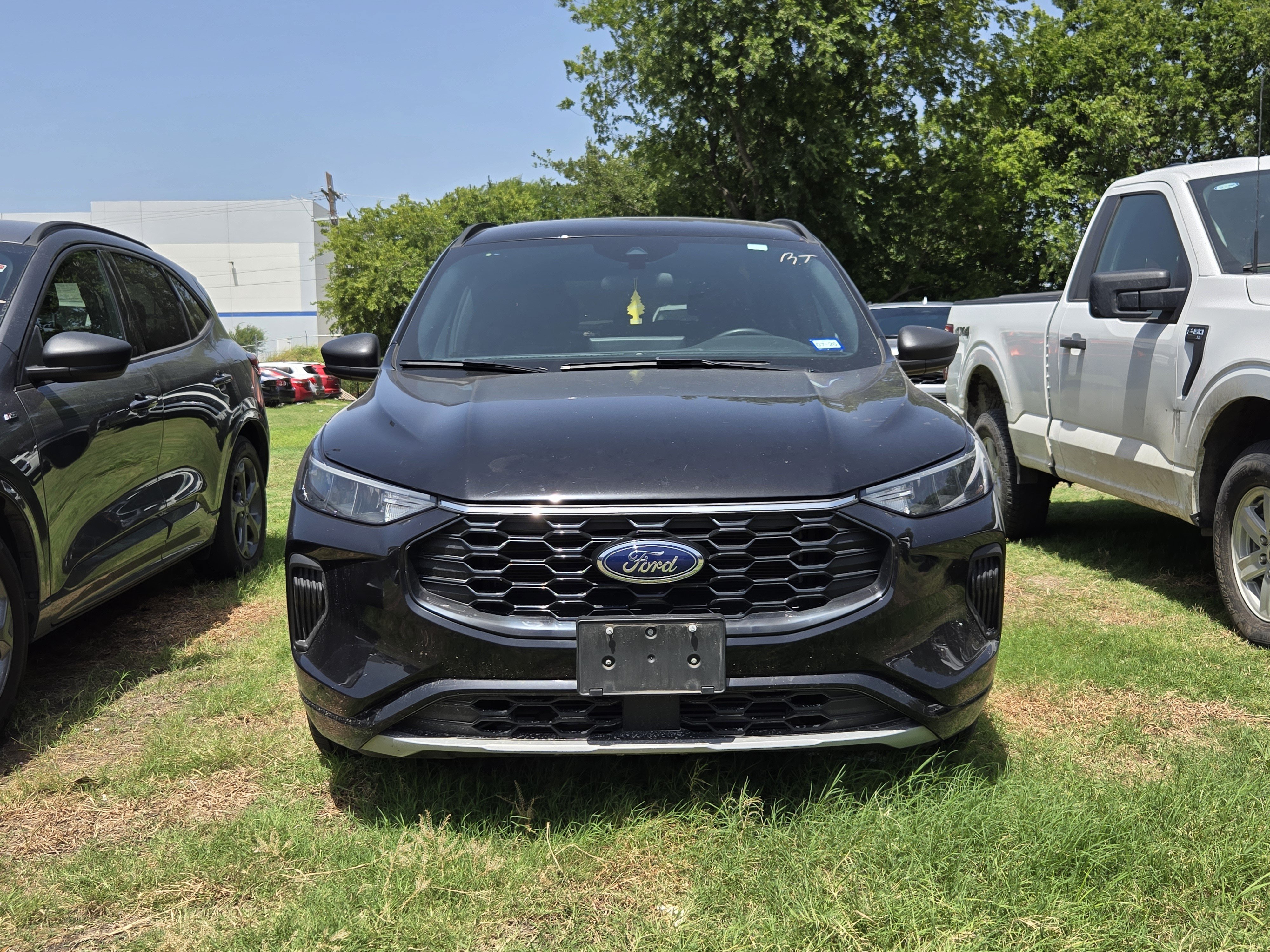Certified 2023 Ford Escape ST-Line w/ Tech Pack #1 FWD image 2