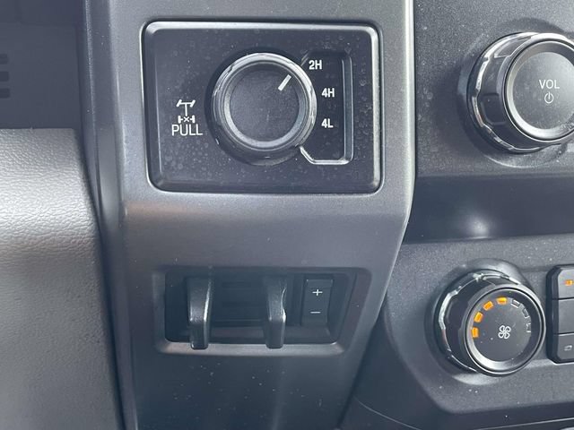 Certified 2022 Ford F250 XLT w/ Black Appearance Package AWD/4WD image 21
