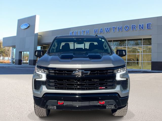 Used 2025 Chevrolet Silverado 1500 LT Trail Boss w/ LT Trail Boss Premium Package AWD/4WD image 2