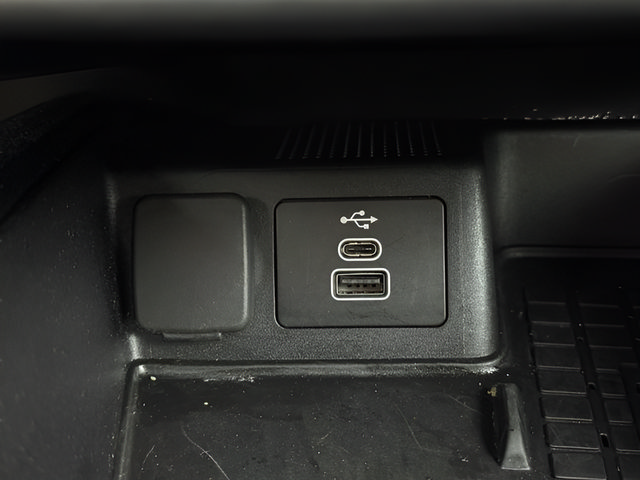 Certified 2025 Ford Bronco Sport Outer Banks w/ Outer Banks Tech Package+ AWD/4WD image 17