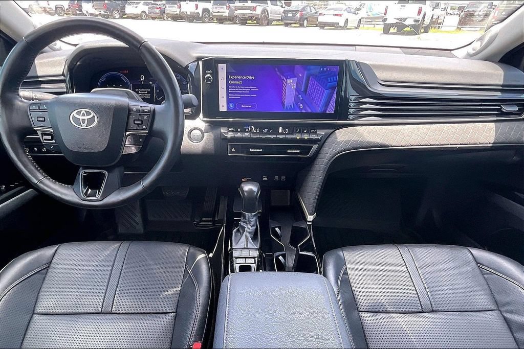 Used 2025 Toyota Camry XLE w/ Premium Plus Package AWD/4WD image 7