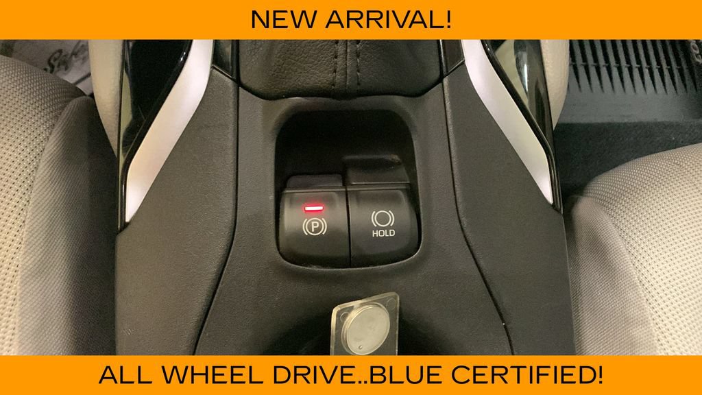 Used 2022 Toyota Corolla Cross LE AWD/4WD image 39