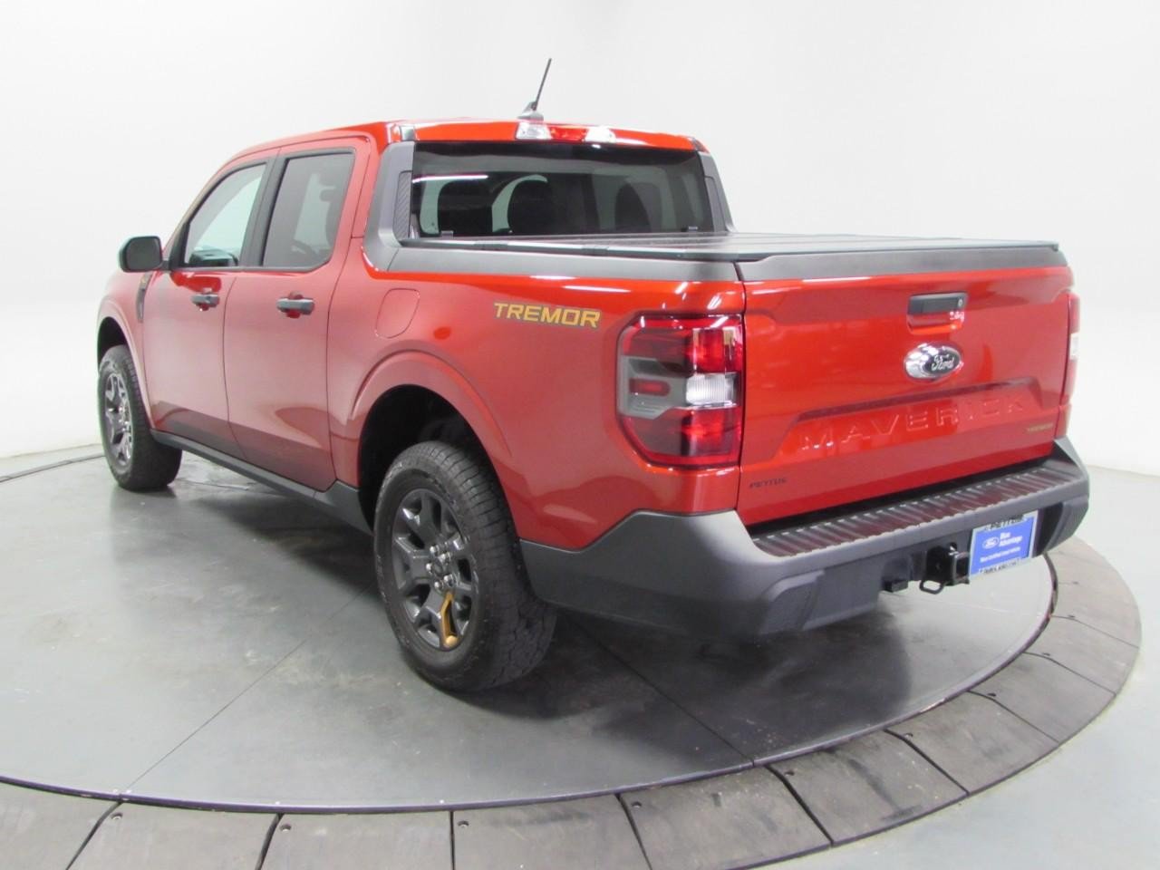 Certified 2024 Ford Maverick Tremor w/ Tremor Off-Road Package AWD/4WD image 5