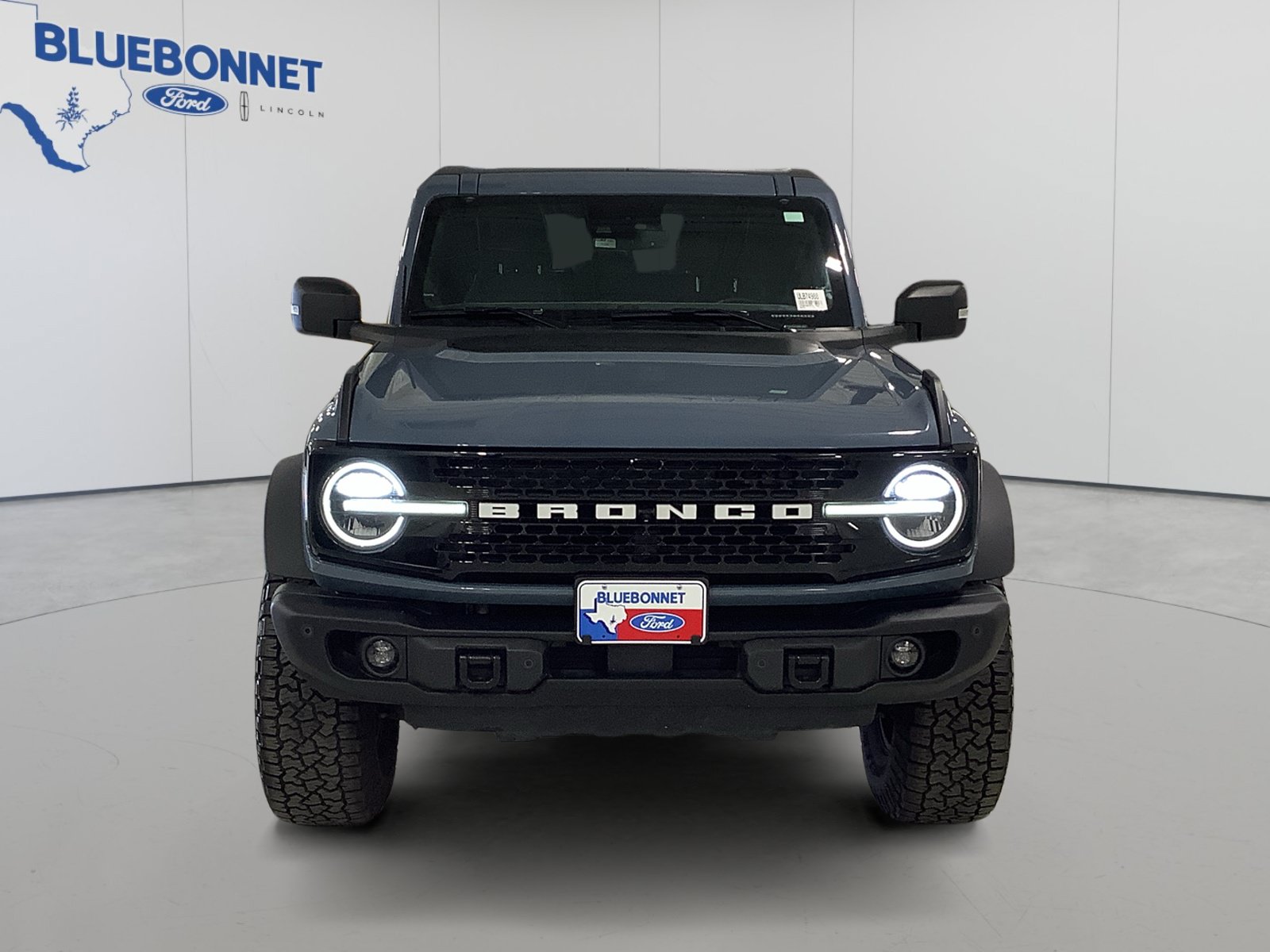 Certified 2023 Ford Bronco Wildtrak AWD/4WD image 2