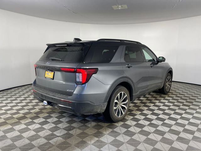 Certified 2025 Ford Explorer ST-Line image 7