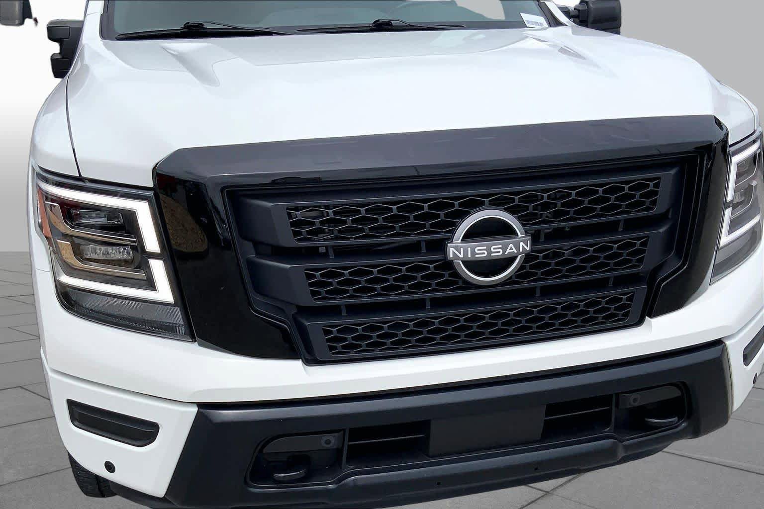 Used 2024 Nissan Titan SV RWD image 29