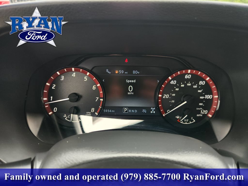 Used 2025 Nissan Frontier PRO-4X AWD/4WD image 11