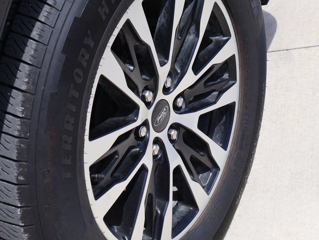 Certified 2025 Ford Expedition Platinum AWD/4WD image 43